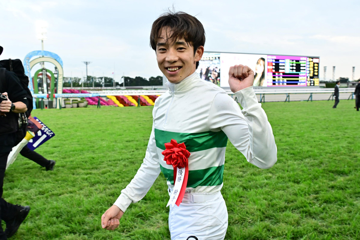 団野大成　過怠金カード　ソウルラッシュ 5万円のガッツポーズ マイルチャンピオンシップ裁決レポート この